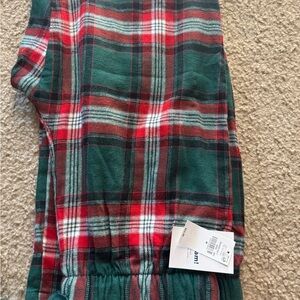 Old Navy Red and Green Plaid Pajama Pants